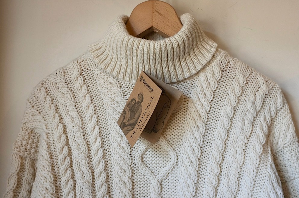 GUERNSEY WOOLLENS POLO ARAN SWEATER TURTLE NECK