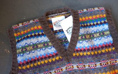 Jamieson’s　　　FAIRISLE V-NECK SLIP OVER